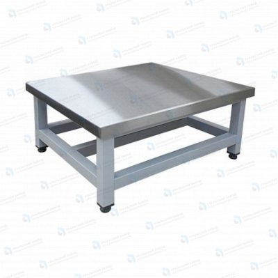 Подтоварник ПТ 400x400x300, каркас сварной из окрашенной трубы, столешница AISI430